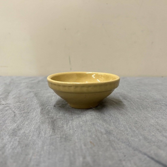 Vintage TG Green's 4" x 1.5" Bowl with Slot Earthenware Baking England - Yellow - Picture 4 of 9